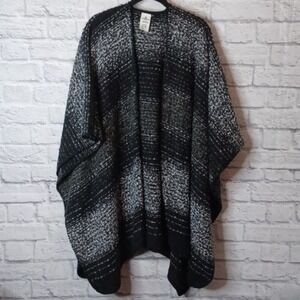 Woolrich Cozy‎ Shawl Blanket Poncho Sweater Doris Striped Boucle One Size